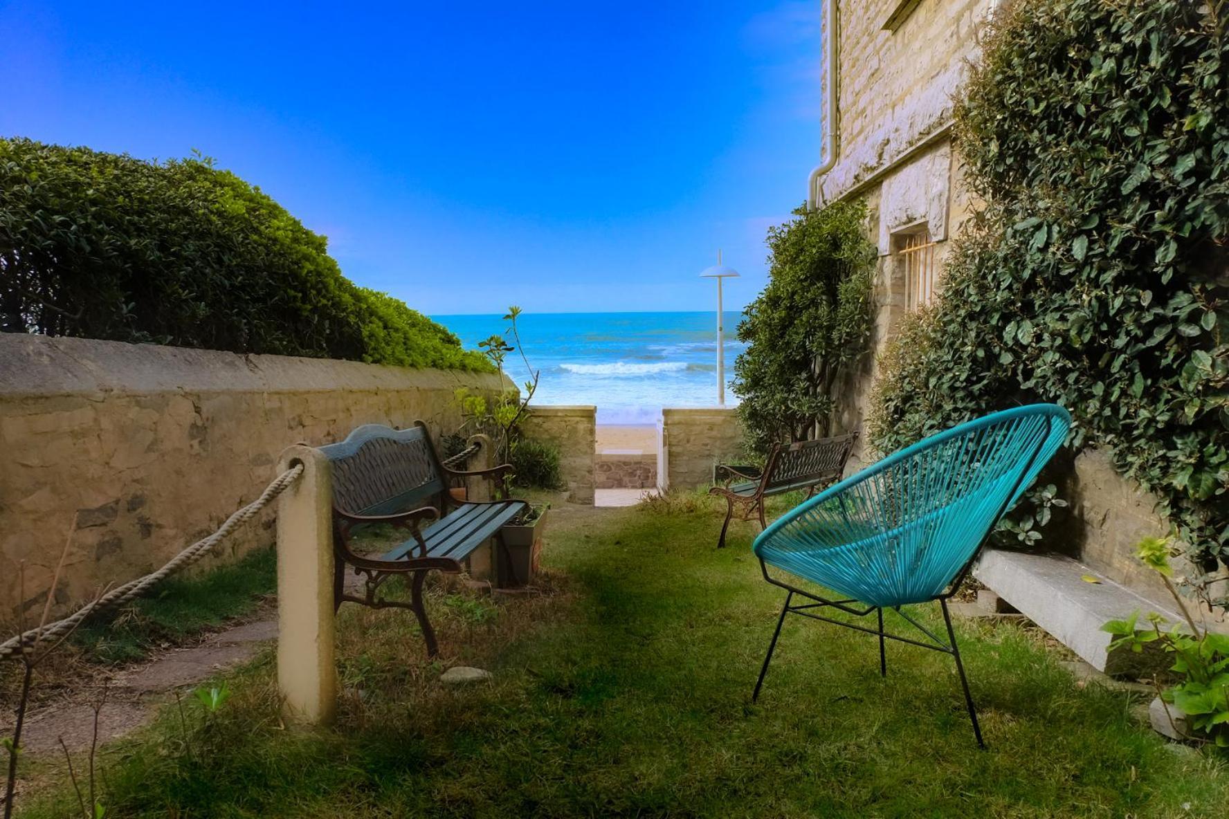 Magnifique Appartement Avec Terrasse, Parking Et Vue Sur L'Ocean Pour 5 비아히쯔 외부 사진