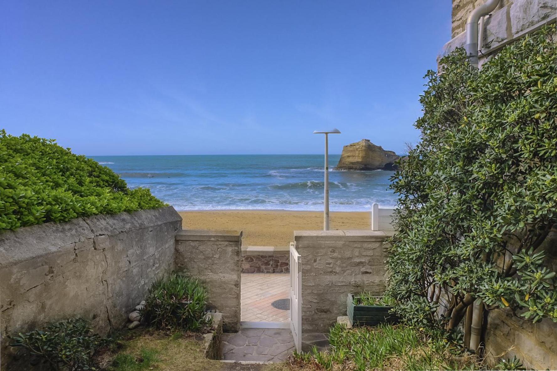 Magnifique Appartement Avec Terrasse, Parking Et Vue Sur L'Ocean Pour 5 비아히쯔 외부 사진
